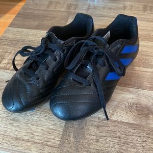 Barely worn soccer cleats